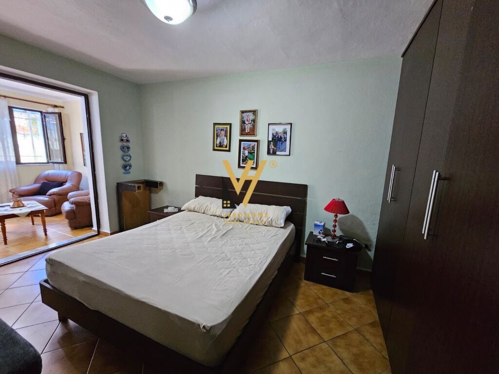 Jepet Apartament 2+1+ballkon me qera te 21 Dhjetori 80 m2 3