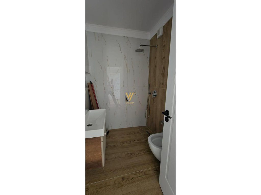 SHITET APARTAMENT 1+1+BLK TE MOZAIKU TIRANES 110.000 EURO 4