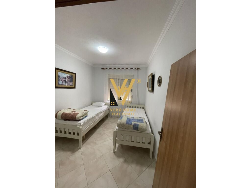 JEPET APARTAMENT 2+1+BLK ME QERA NE DAJT 450 EURO 4