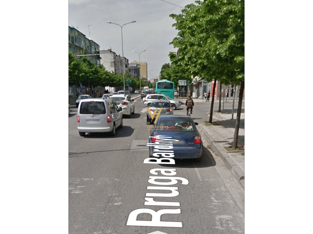 SHITET APARTAMENT 2+1+BLK TE RRUGA BARDHYL,PEDRIATRIA 145.000 EURO 1