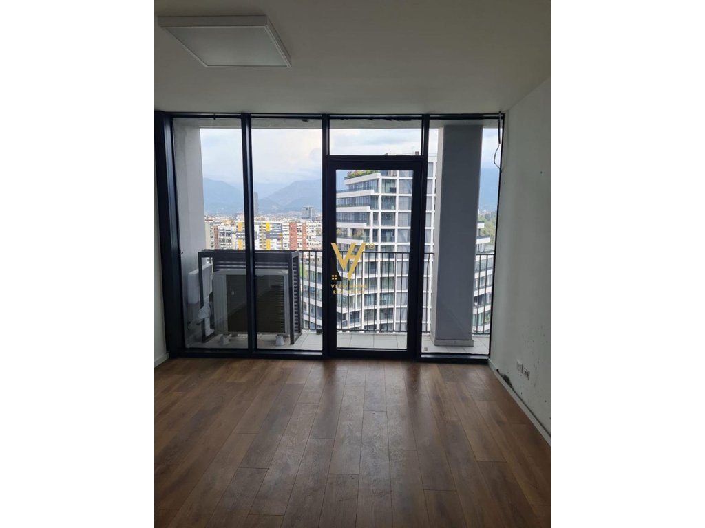 JEPET ZYRE 140 M2 ME QERA TE LAKEVIEW RESIDENCE 1.600 EURO