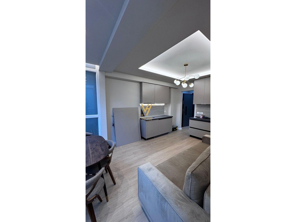 SHITET APARTAMENT 1+1+BLK TE MATERNITETI I RI 115.000 EURO 2