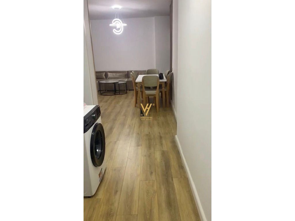JEPET APARTAMENT 2+1 ME QERA NE ASTIR 55.000 LEKE
