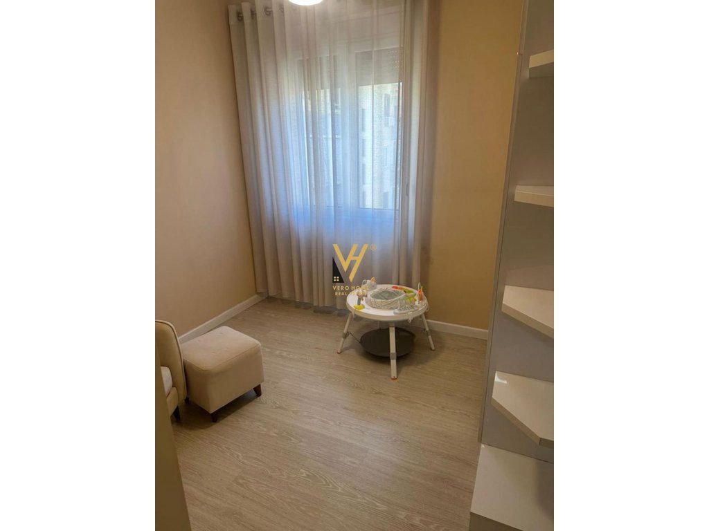 JEPET APARTAMENT 2+1 ME QERA TE LIQENI ARTIFICIAL 700 EURO 4