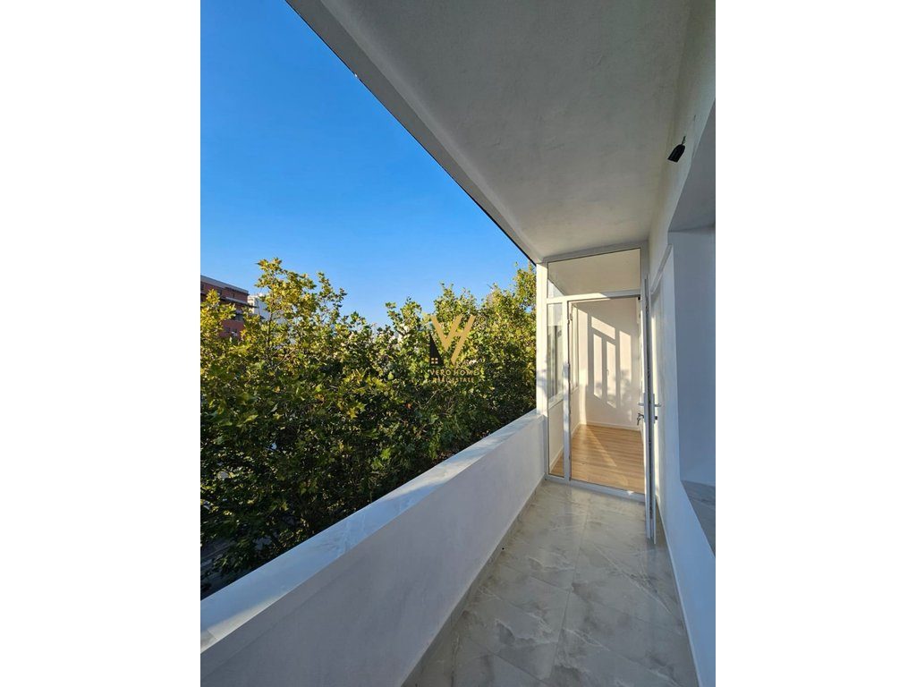 SHITET APARTAMENT 1+1 TE RRUGA E KAVAJES 137.000 EURO 4