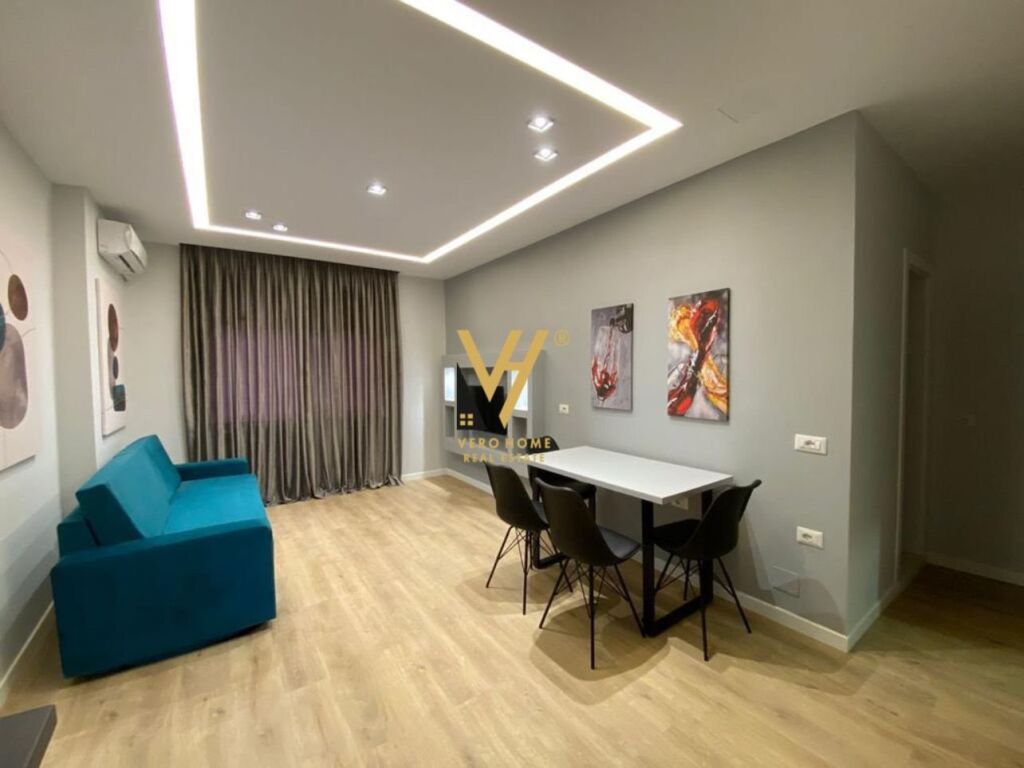 Jepet Apartament 2+1 me qera te Rruga 21 Dhjetori 80 m2 2