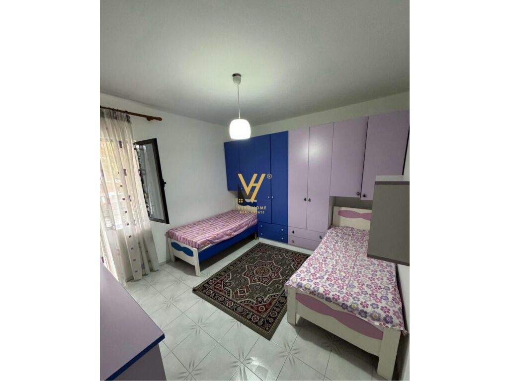 JEPET APARTAMENT 2+1 ME QERA NE DON BOSKO 50.000 LEKE 4