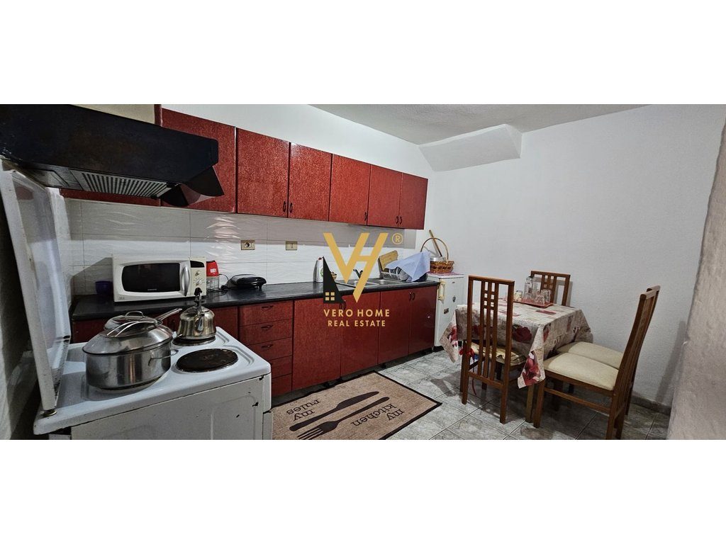 JEPET APARTAMENT 1+1+BLK ME QERA TE STADIUMI DINAMO 450 EURO 2