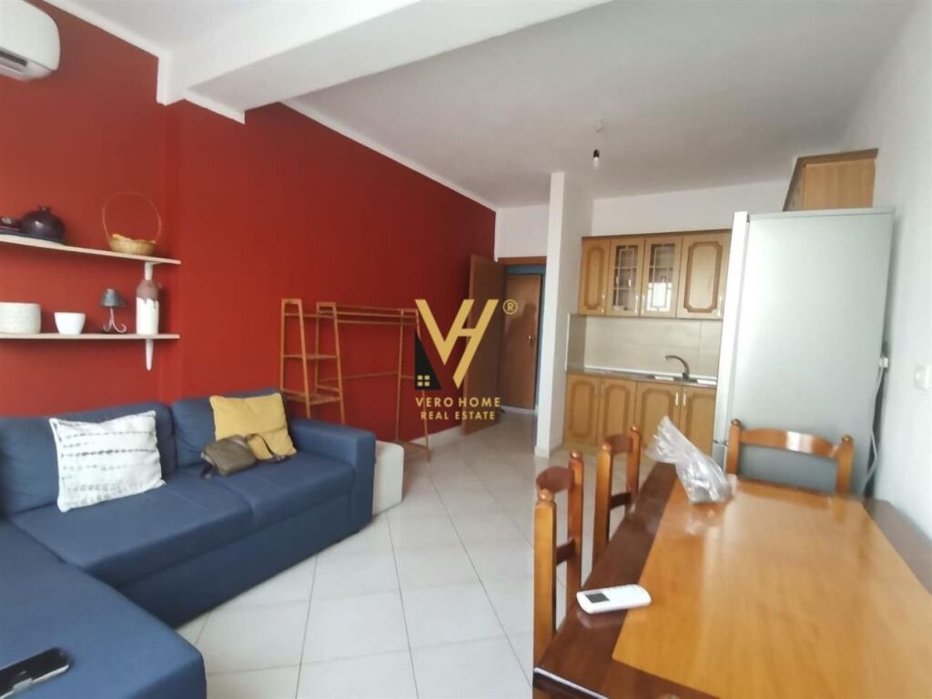 Jepet Apartament 1+1+ballkon me qera ne Selite 56 m2