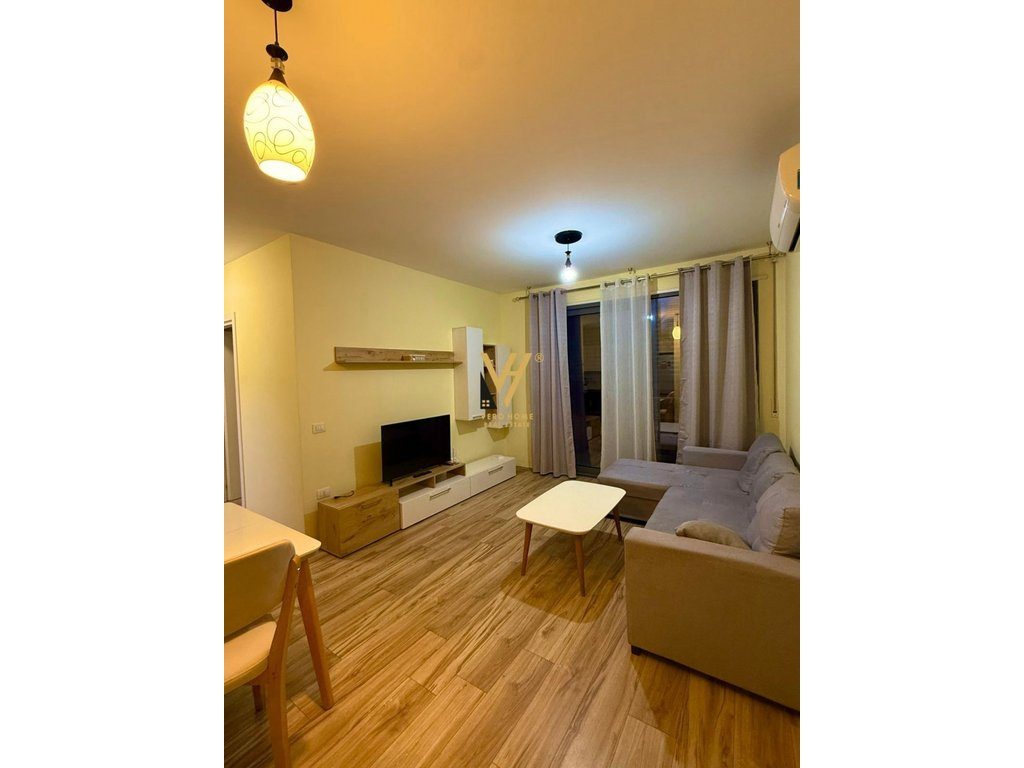 JEPET APARTAMENT 2+1+2+BLK ME QERA TE FIORI DI BOSKO 750 EURO 2