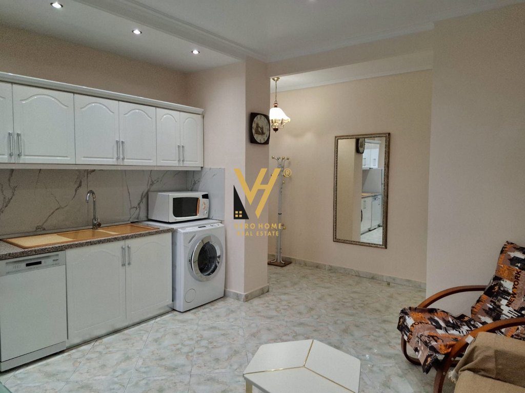 JEPET APARTAMENT 1+1 ME QERA TE KOMUNA E PARISIT 550 EURO 3