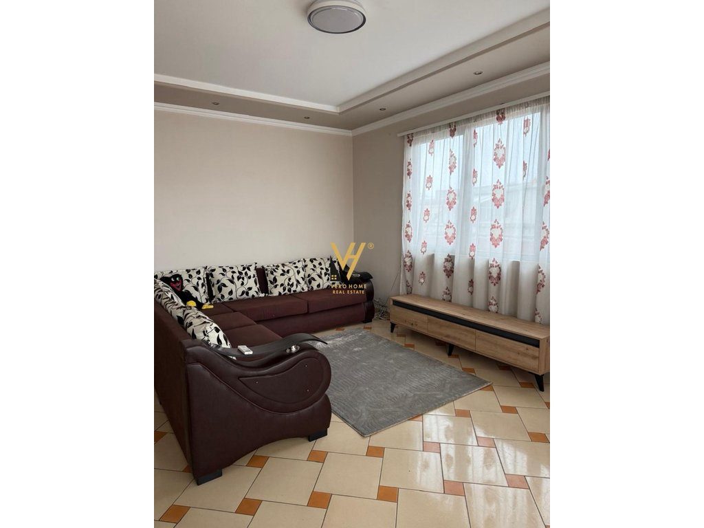 JEPET APARTAMENT 2+1+BLK ME QIRA TE KOMUNA PARISIT 60.000 LEKE