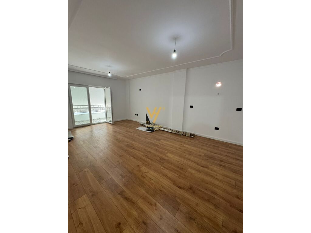 Shitet Apartament 2+1+ballkon te Rruga e Kavajes 100 m2 4