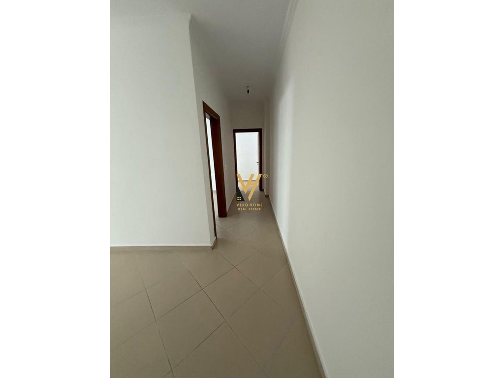 SHITET APARTAMENT 2+1+2 NE FIER 8.800.000 LEKE
