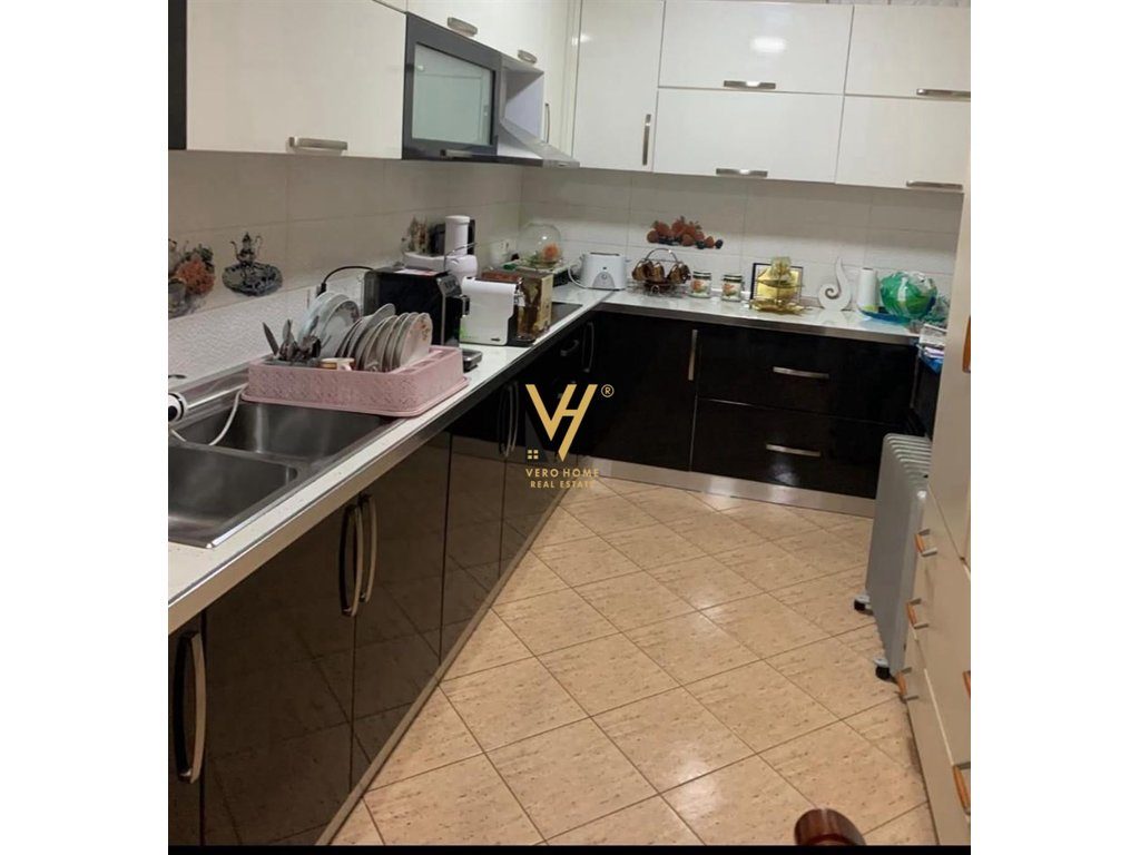 JEPET APARTAMENT 2+1+BLK ME QERA TE 5 MAJI 55.000 LEKE 2