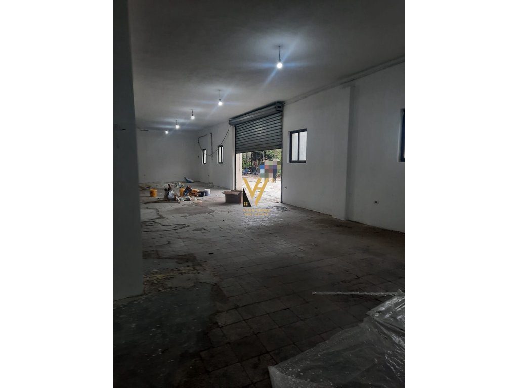 JEPET MAGAZINE 306 M2 ME QERA TE KAFJA E RREMES 150.000 LEKE 3