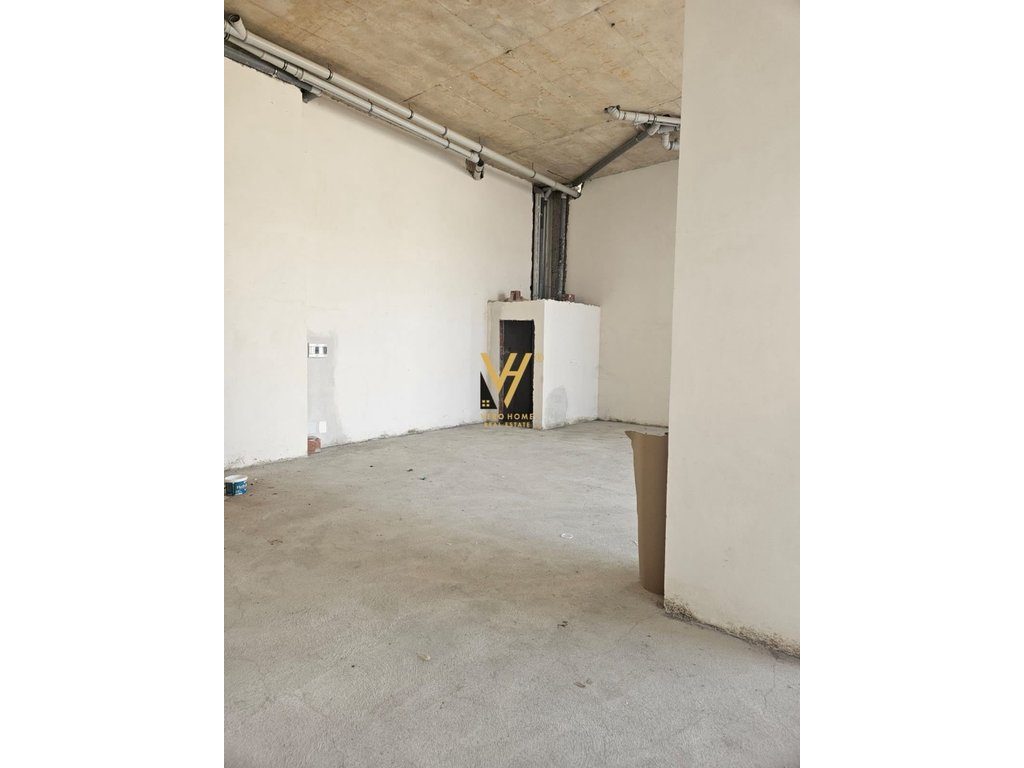 JEPET DYQAN 132 M2 ME QERA TE ISH FUSHA AVIACIONIT 1.000 EURO 3