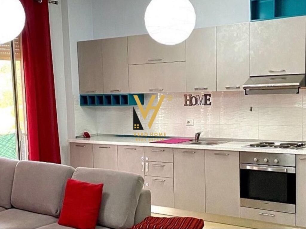 Jepet Apartament 2+1+ballkon me qera te Rruga Peti , Zoologjiku 110 m2