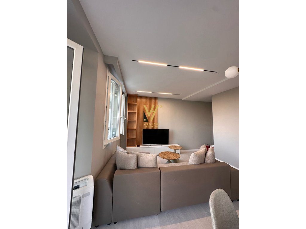 JEPET APARTAMENT 1+1+BLK ME QERA TE UNAZA E RE 600 EURO 2