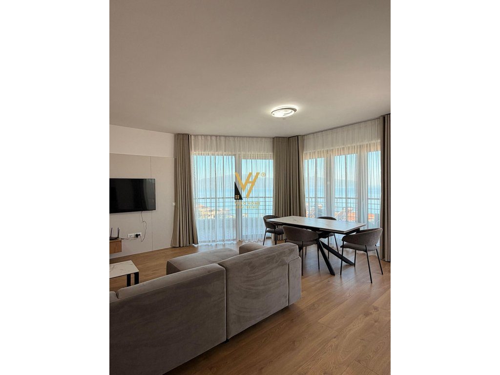 JEPET APARTAMENT 2+1+2+BLK ME QERA NE VLORE 1.500 EURO
