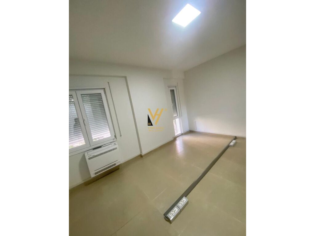 Jepet Zyre me qera te Rruga e Kosovareve 70 m2 4
