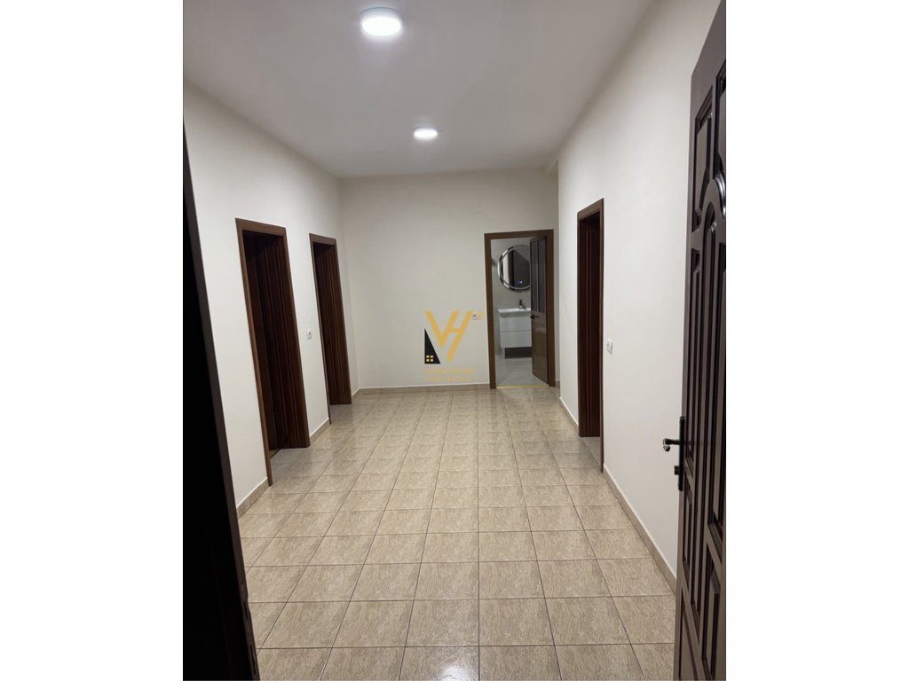 JEPET APARTAMENT 2+1+BLK ME QERA NE LAPRAKE 550 EURO 3