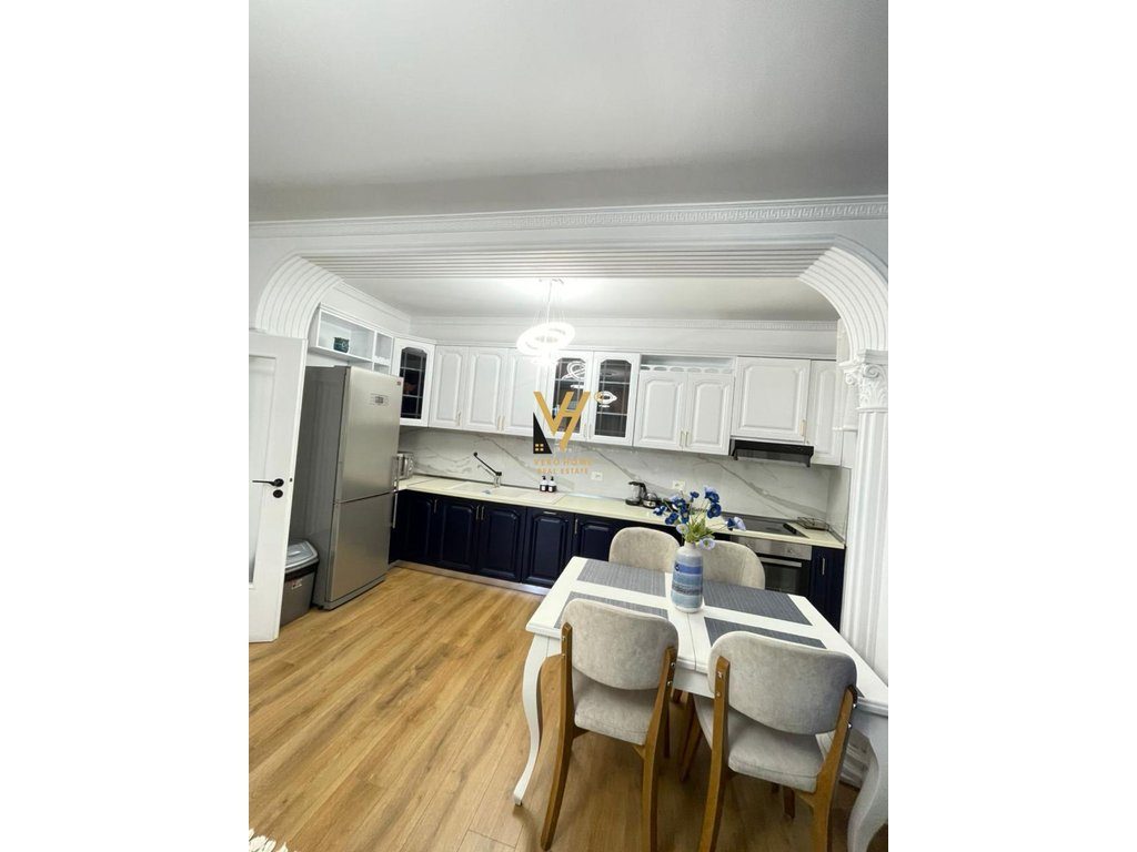 JEPET APARTAMENT 1+1+BLK ME QERA TE SELVIA 50.000 LEKE 3
