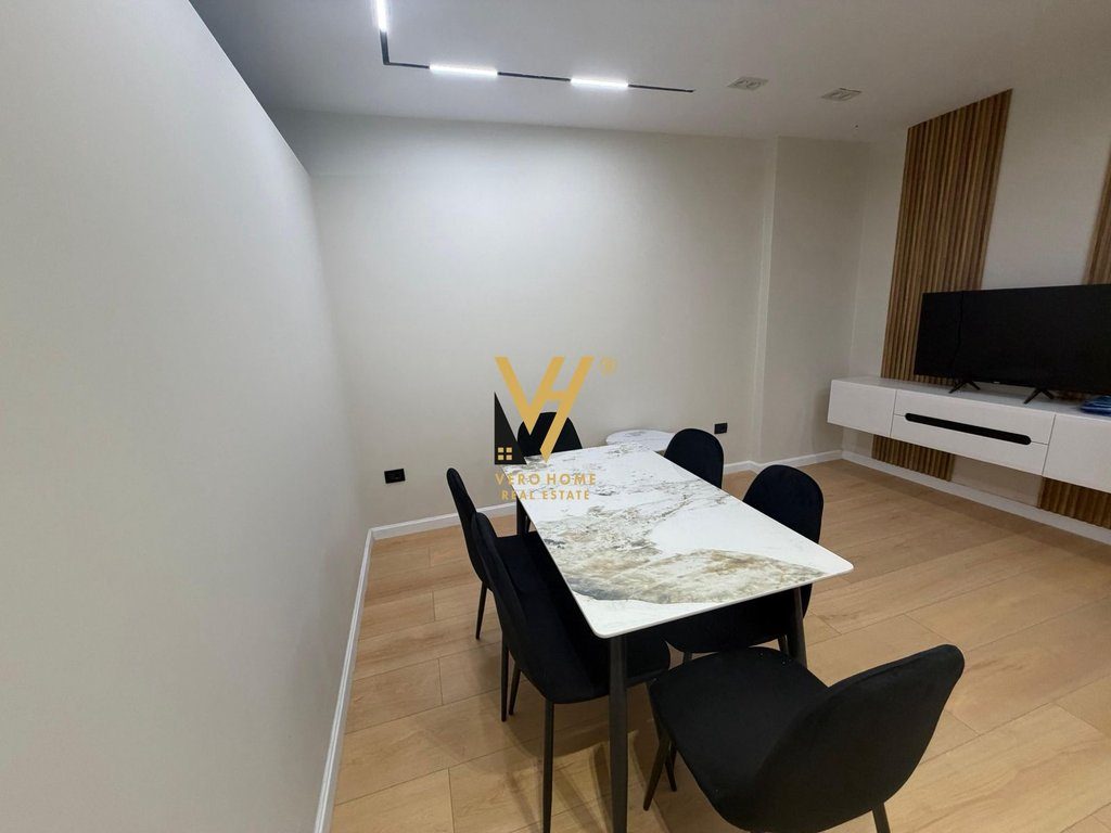 JEPET APARTAMENT 2+1+BLK ME QERA PERBALLE DELIJORGJIT 80.000 LEKE