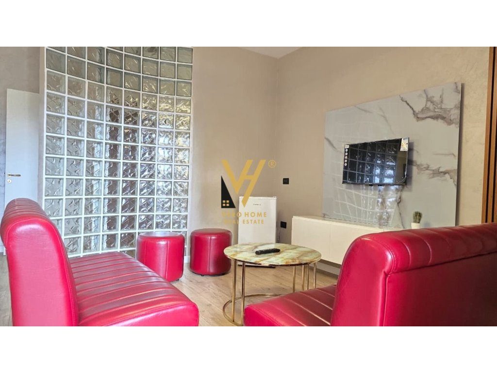 JEPET APARTAMENT 2+1+BLK ME QERA NE QENDER 1.500 EURO 2
