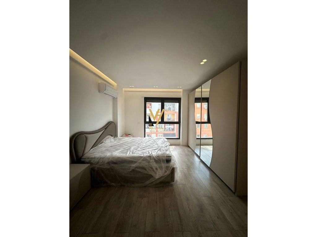 JEPET APARTAMENT 2+1+2+BLK ME QERA TE KOM.NDREGJONI, BULEVARDI I RI 850 EURO 3