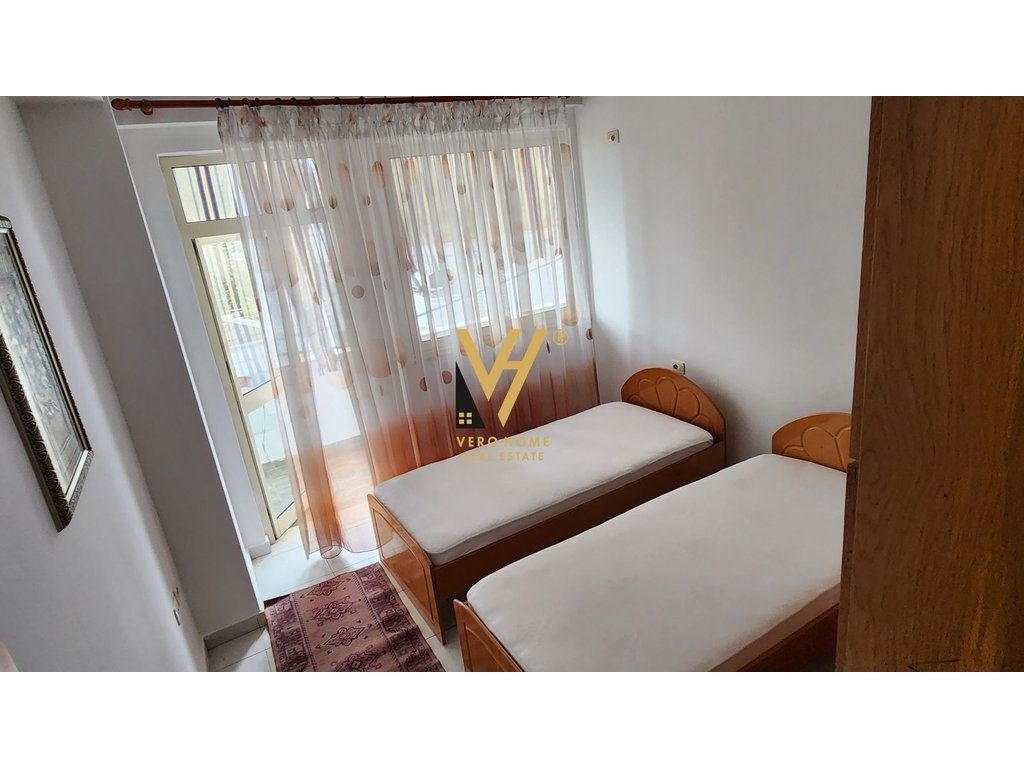 JEPET APARTAMENT 2+1+2 ME QERA NE YZBERISHT 42.000 LEKE 4