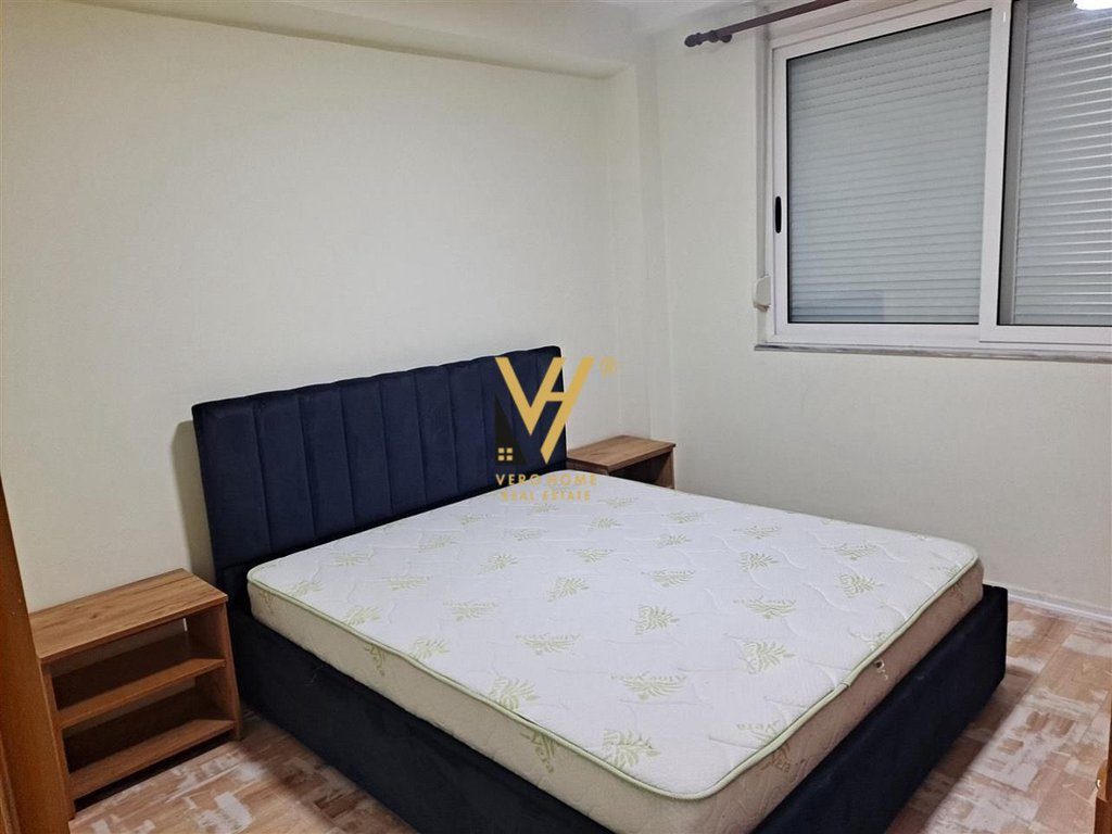 JEPET APARTAMENT 2+1+BLK ME QERA TEK ISH RESTORANT DURRESI 55.000 LEKE 4