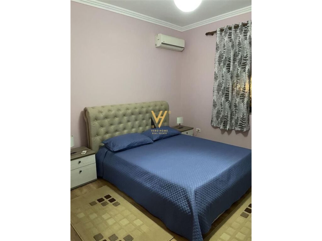 Jepet Apartament 2+1+ballkon me qera te Ish Restorant Durresi 100 m2 4
