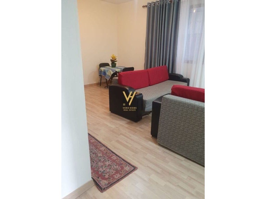 JEPET APARTAMENT 1+1 ME QERA NE SELITE 450 EURO