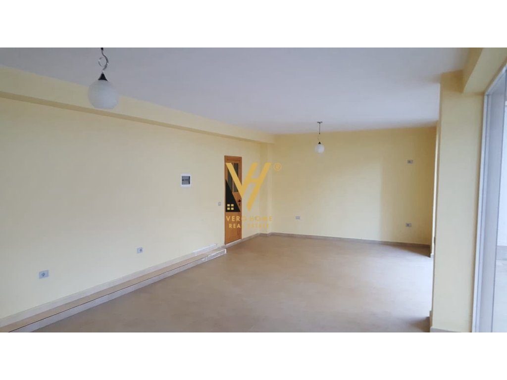 SHITET DYQAN 86 M2 NE SELITE 165.000 EURO 3