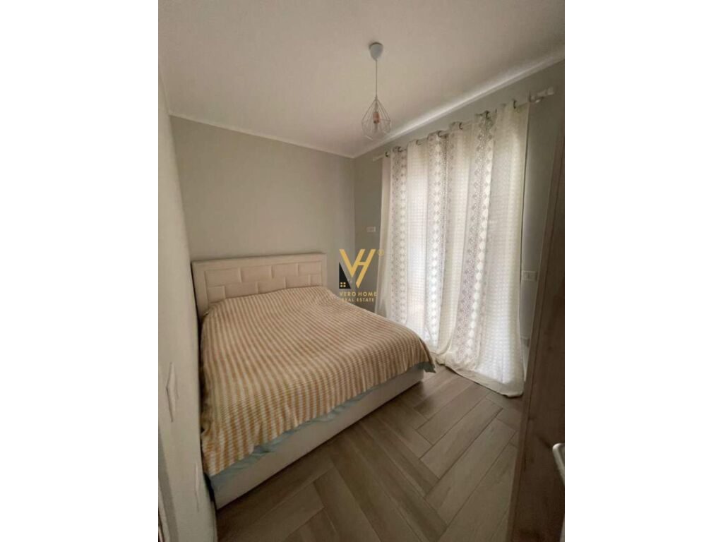 Jepet Apartament 1+1+ballkon me qera ne Porcelan 65 m2 3