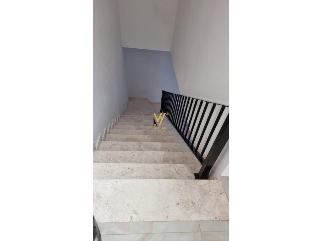 JEPET AMBIENT KOMERCIAL 230 M2 FARMACIA 10 – 3.500 EURO 4