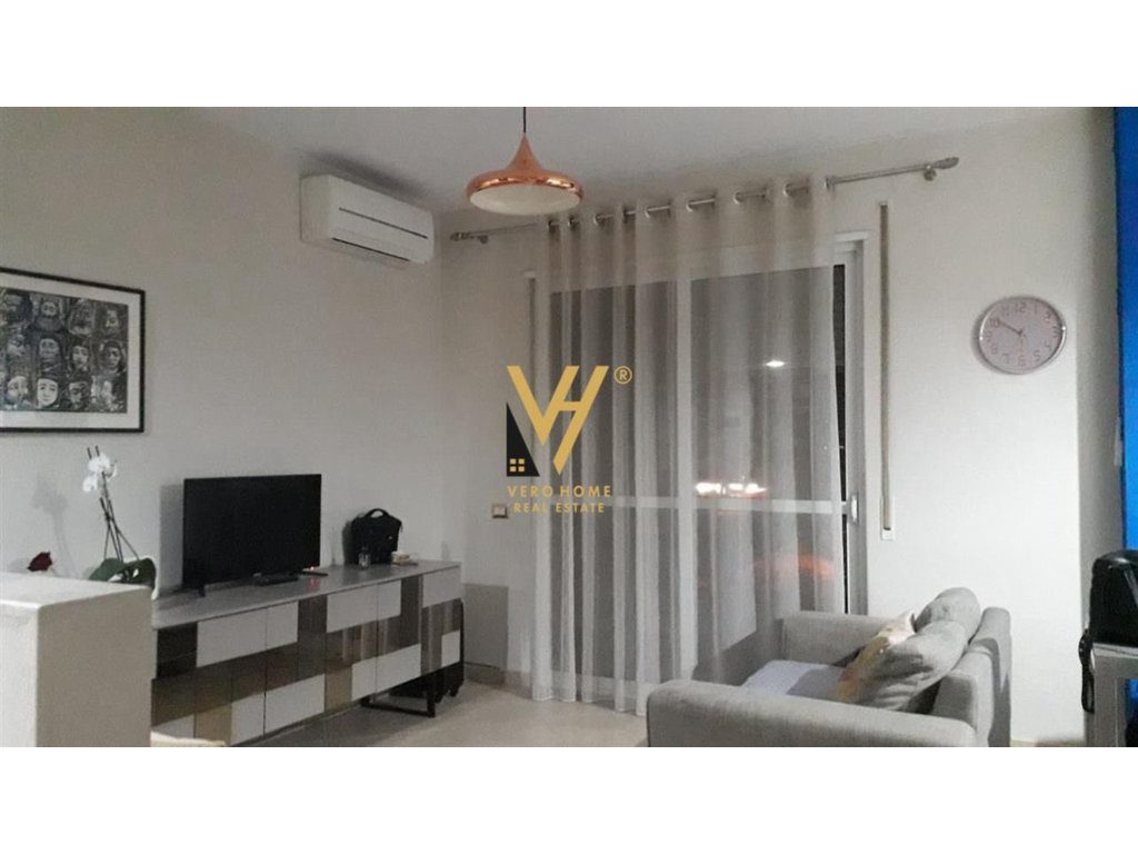 SHITET APARTAMENT 1+1+BLK TEK MARTENITETI I RI, BRRYLI 140.000 EURO