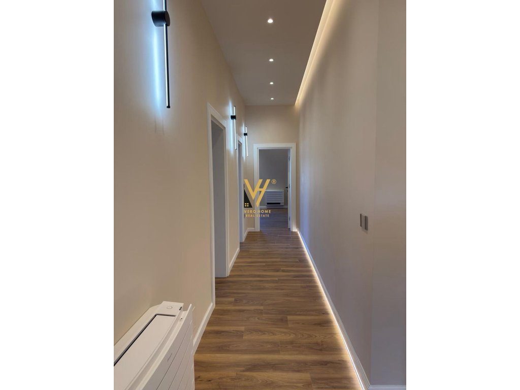 JEPET AMBIENT BIZNESI 170 M2 TE VILAT GJERMANE 1.900 EURO 2