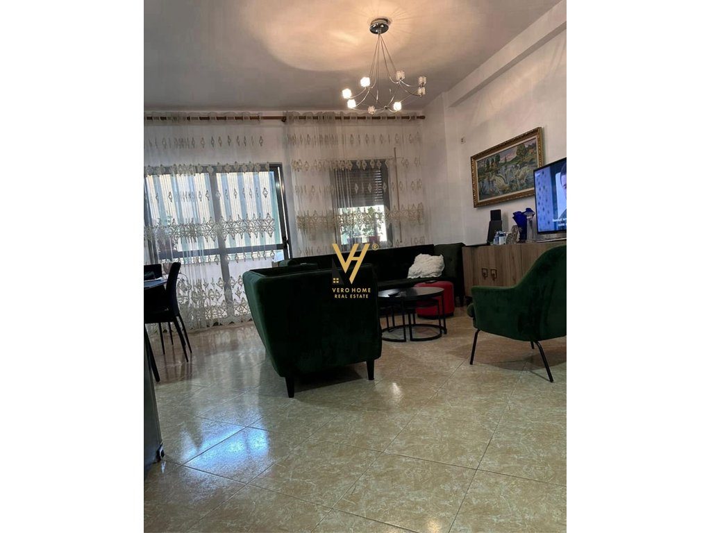 JEPET APARTAMENT 2+1+BLK ME QERA TE KOMUNA E PARISIT 750 EURO