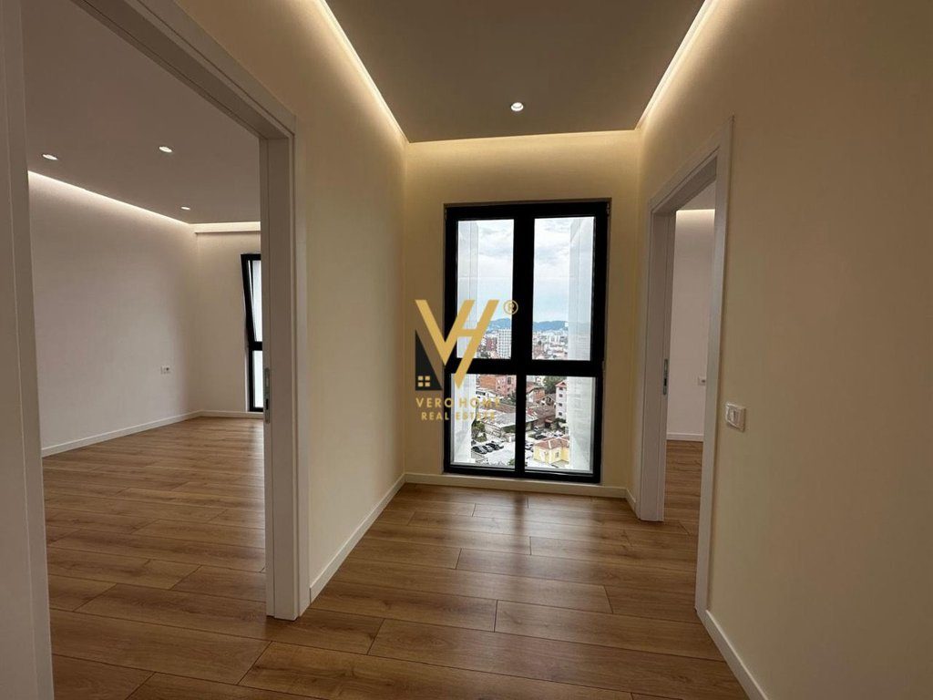 JEPET ZYRE 106 M2 ME QERA TE ARLIS,FARMACIA 10 75.000 LEKE 4