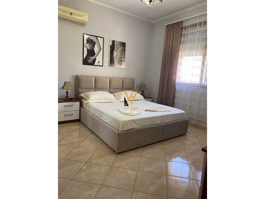 JEPET HYRJE 2+1+BLK PRANE FAKULTETIT EKONOMIK 700 EURO 3