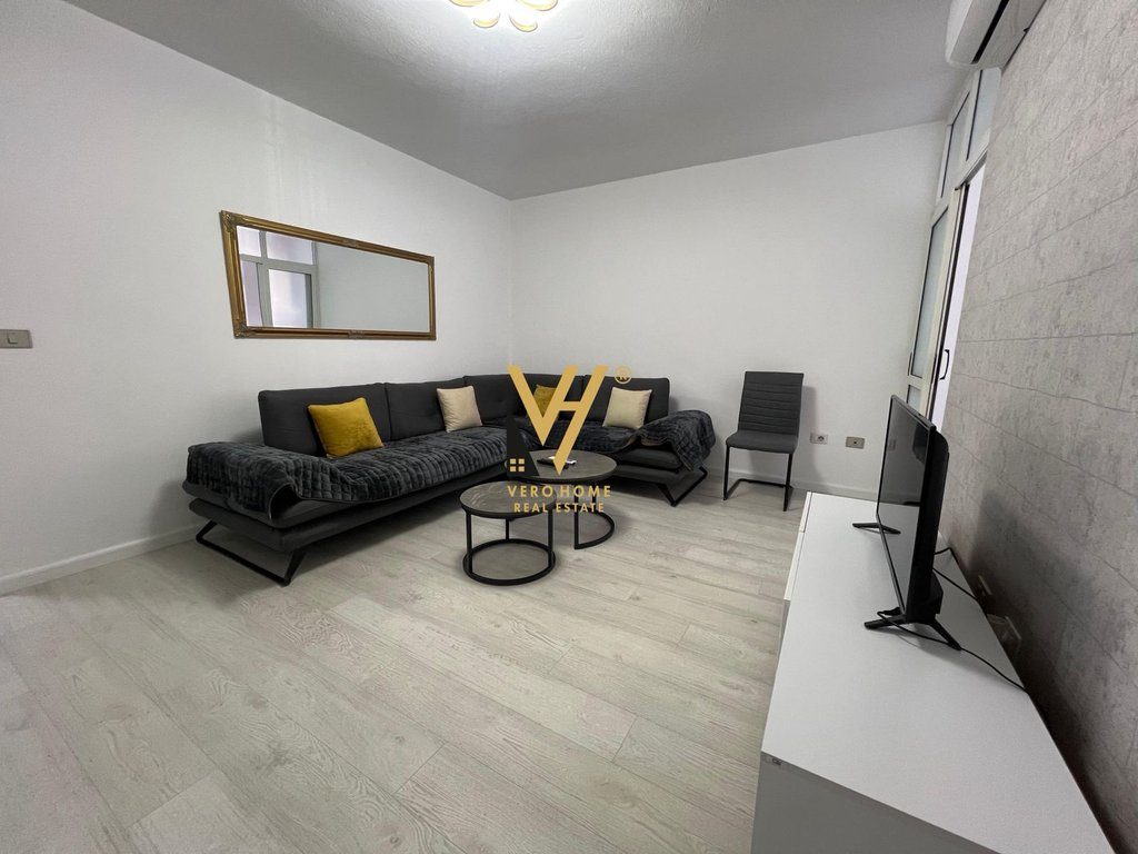 JEPET APARTAMENT 1+1+BLK ME QIRA TE KOMUNA PARISIT 650 EURO
