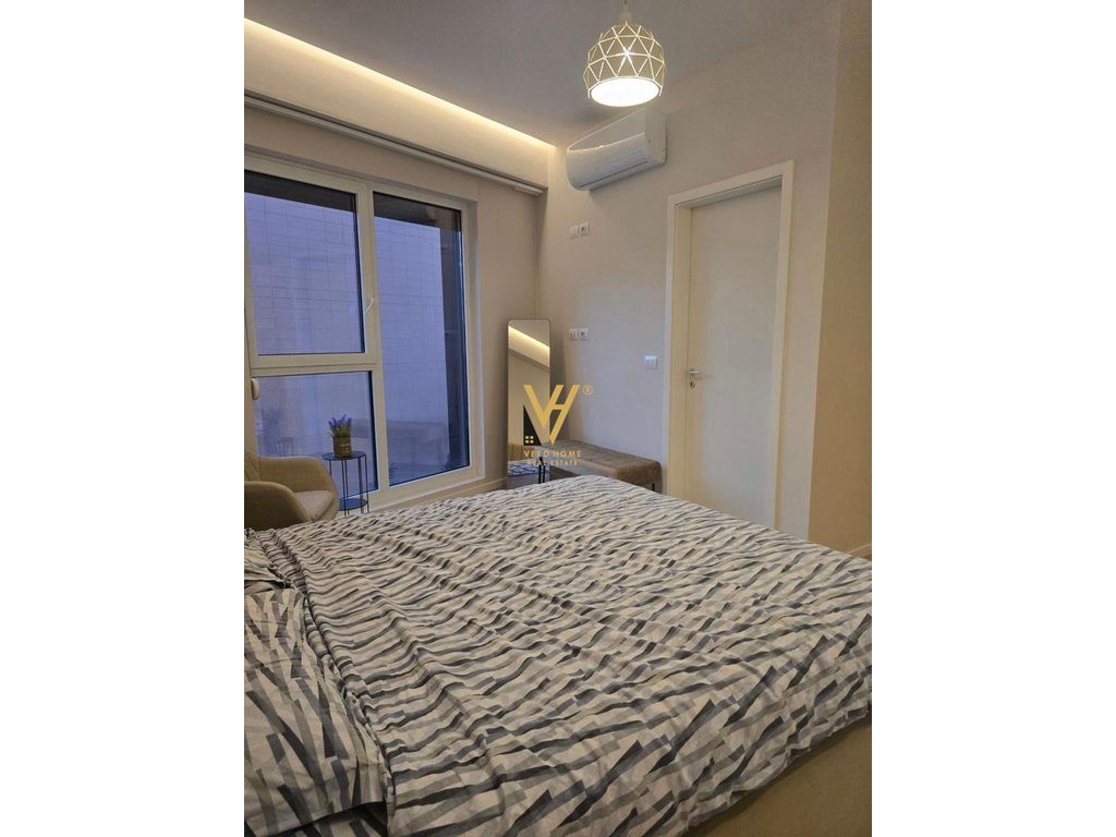 JEPET APARTAMENT 2+1+2+BLK ME QERA TEK BULEVARDI I RI 900 EURO 4
