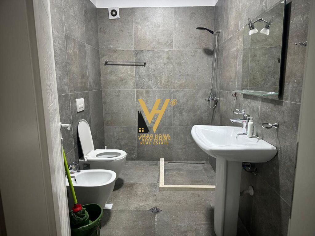 JEPET APARTAMENT 2+1 ME QERA TE KOMUNA PARISIT 700 EURO 4