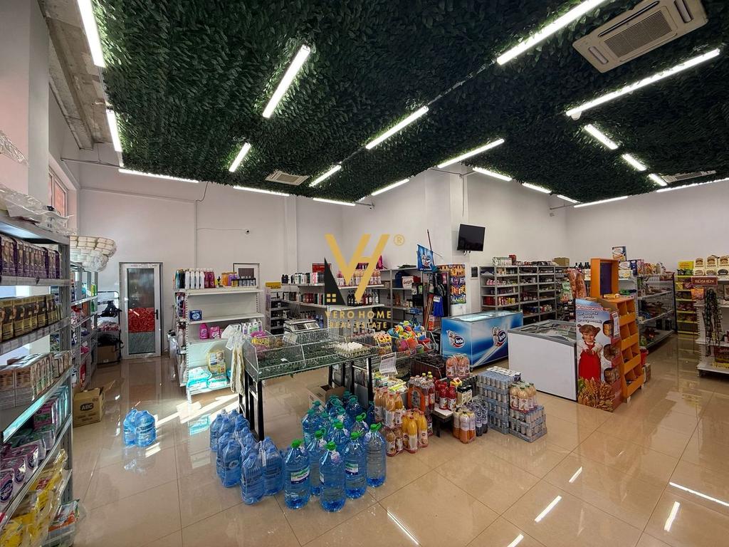 JEPET SUPERMARKET 116 M2 ME QIRA TE STACIONI I TRENIT 1.400 EURO 2