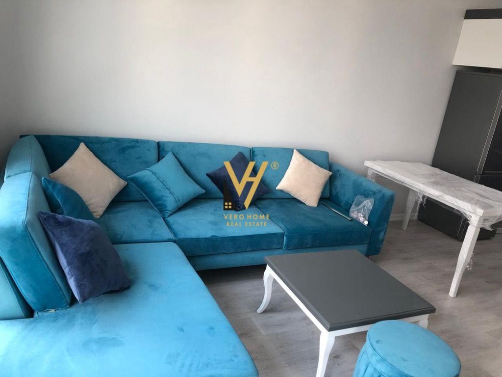 JEPET APARTAMENT 1+1+BLK ME QERA TE RRUGA E KAVAJES, SQUARE 21 650 EURO