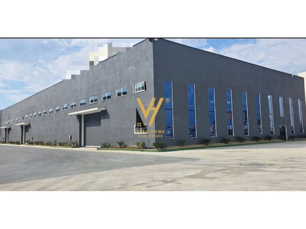 JEPET KAPANON 5.000 M2 ME QIRA TE AUTOSTRADA DR-TR 10.000 EURO
