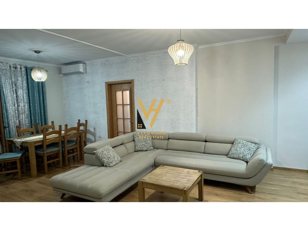 Jepet Apartament 2+1+ballkon me qera te Rruga Irfan Tomini 100 m2 3