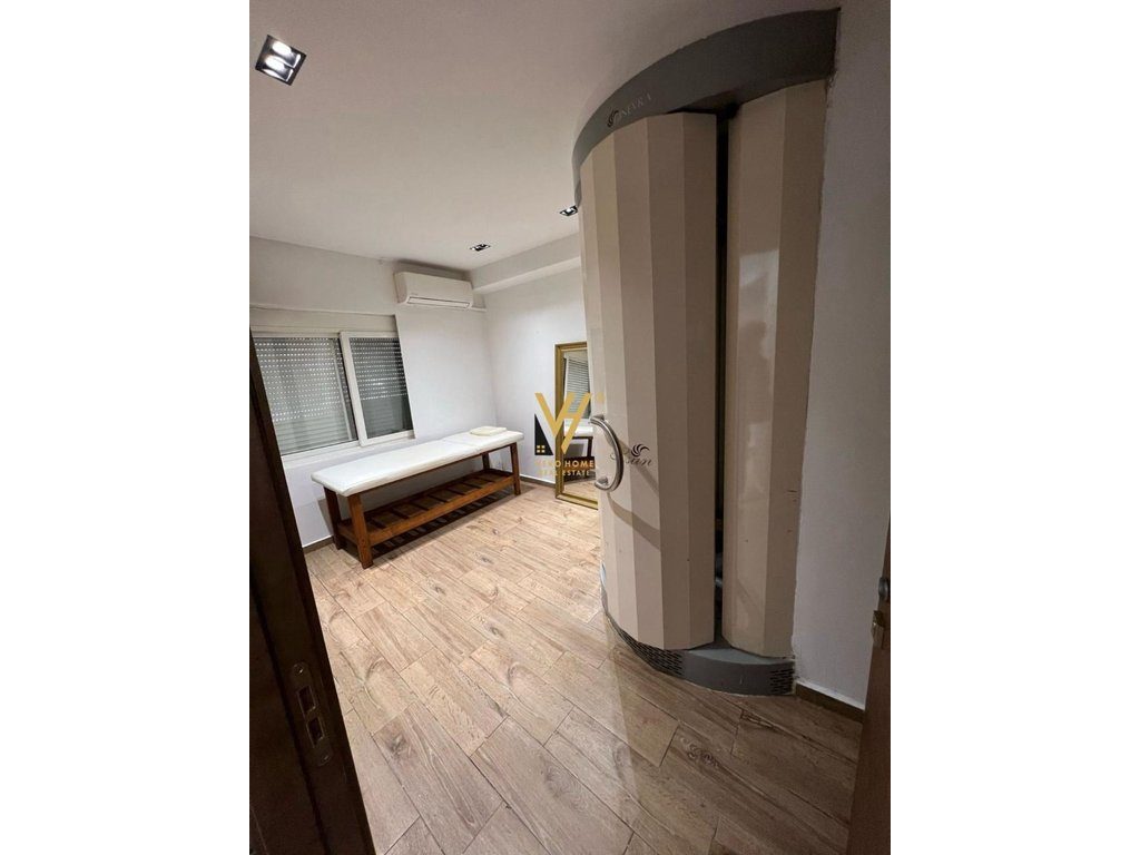 JEPET ZYRE 100M2 ME QERA TE RR.MARGARITA TUTULANI 1.000 EURO 4